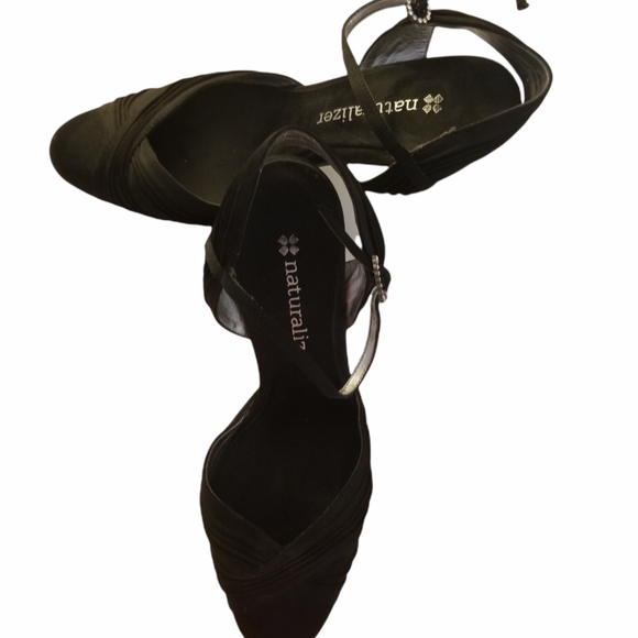 Naturalizer shoes heels for women. Black . US6 - Picture 5 of 5